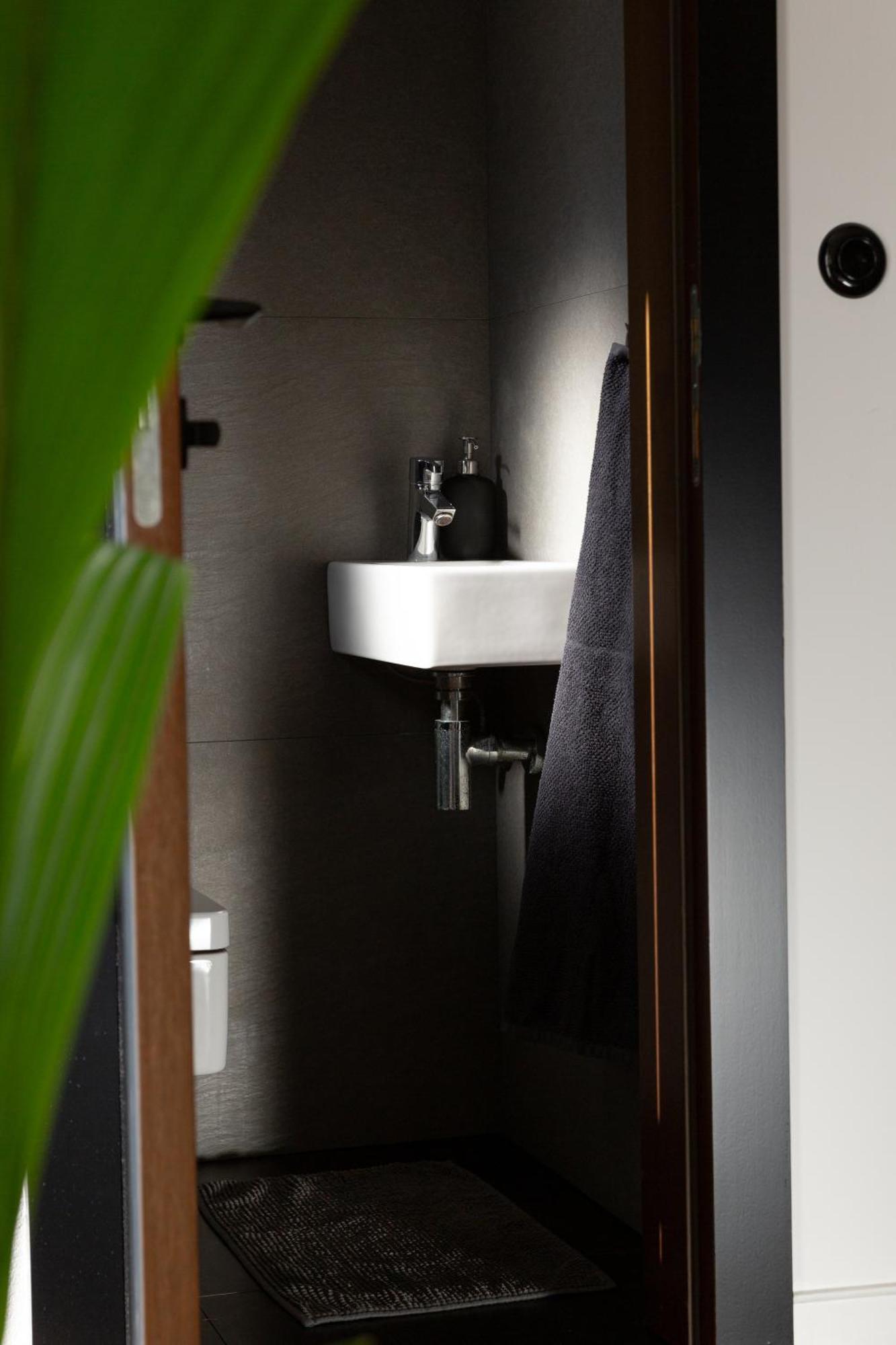 Evergreen - Old Town Spacious Stylish Apartment With Ac And One And A Half Bath, Baby & Kid- Friendly Bratysława Zewnętrze zdjęcie